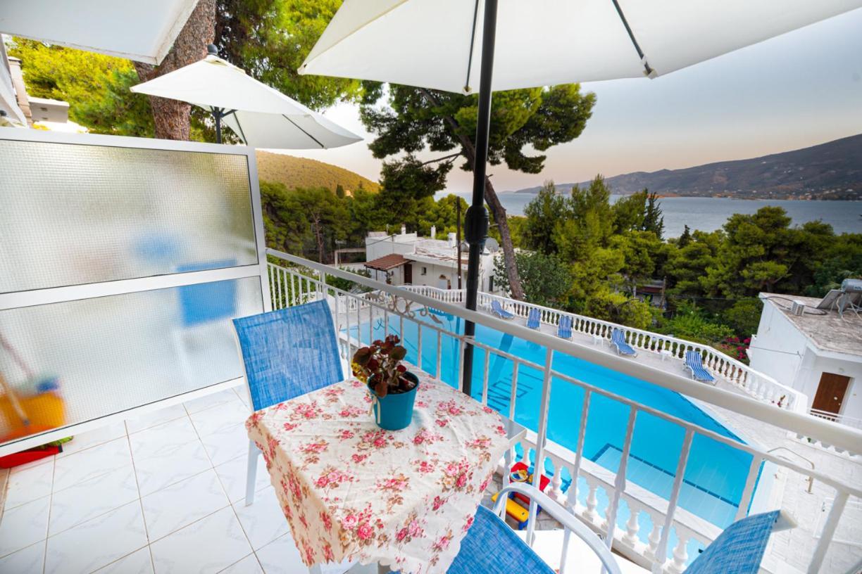 Lions Apartments Poros Town Exteriör bild