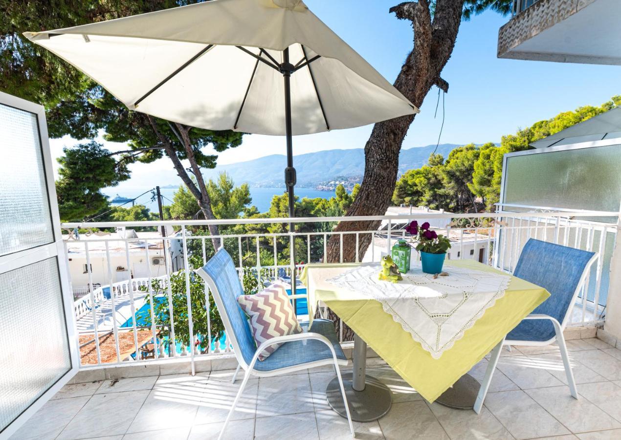 Lions Apartments Poros Town Exteriör bild
